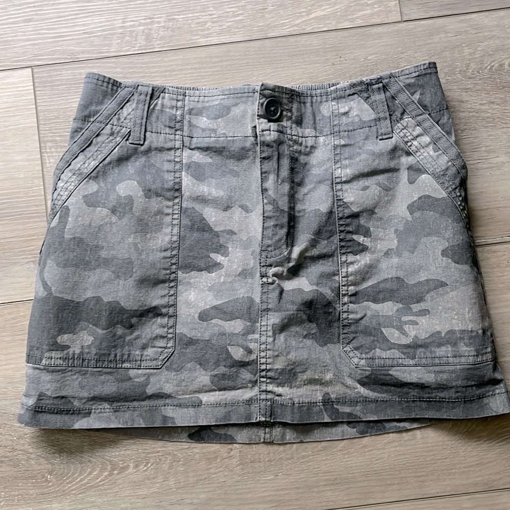 Camouflage Mini Cargo Skirt Size XS